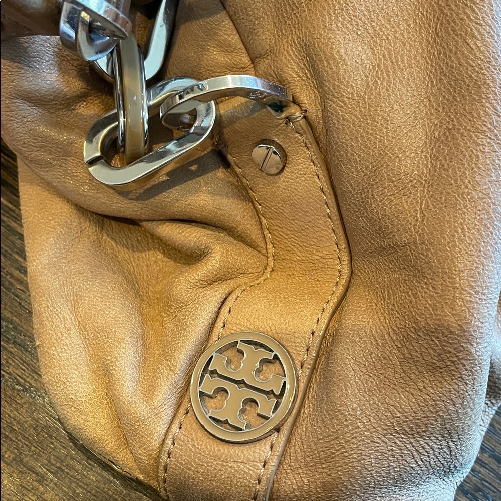 Tan Tory Burch Leather Shoulder Bag with Chain Strap - Picture 4 of 6